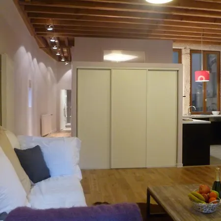 La Lanterne De Apartment *